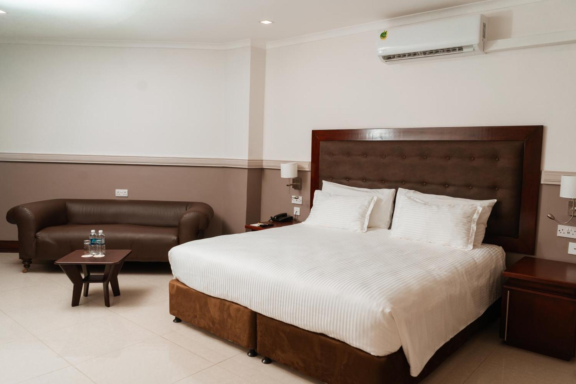 Great Zimbabwe Hotel Nyanda Buitenkant foto